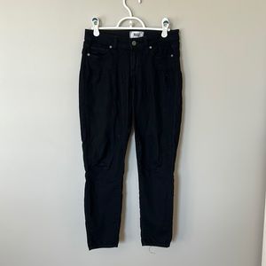 Low Rise Paige Capris